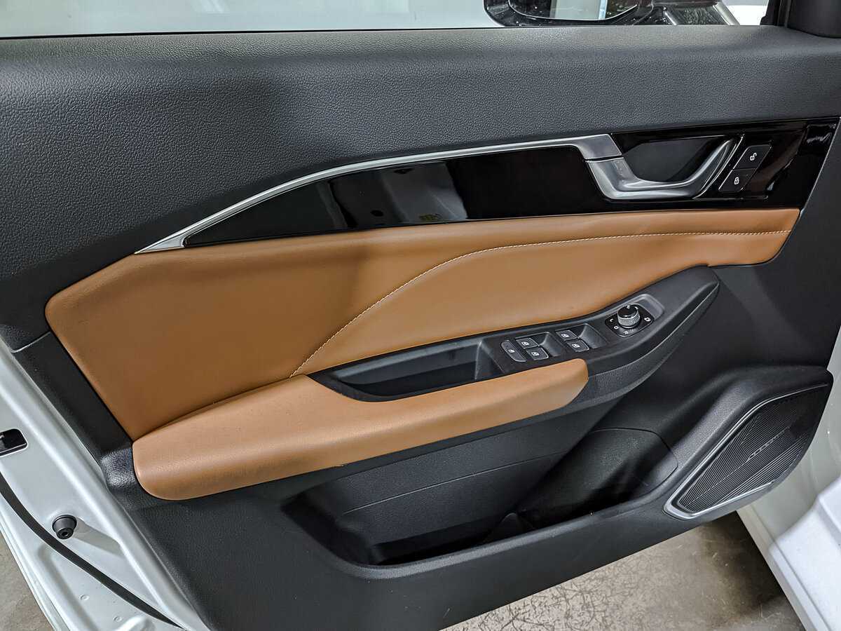 FAW Bestune B70, 2023 Фото №18