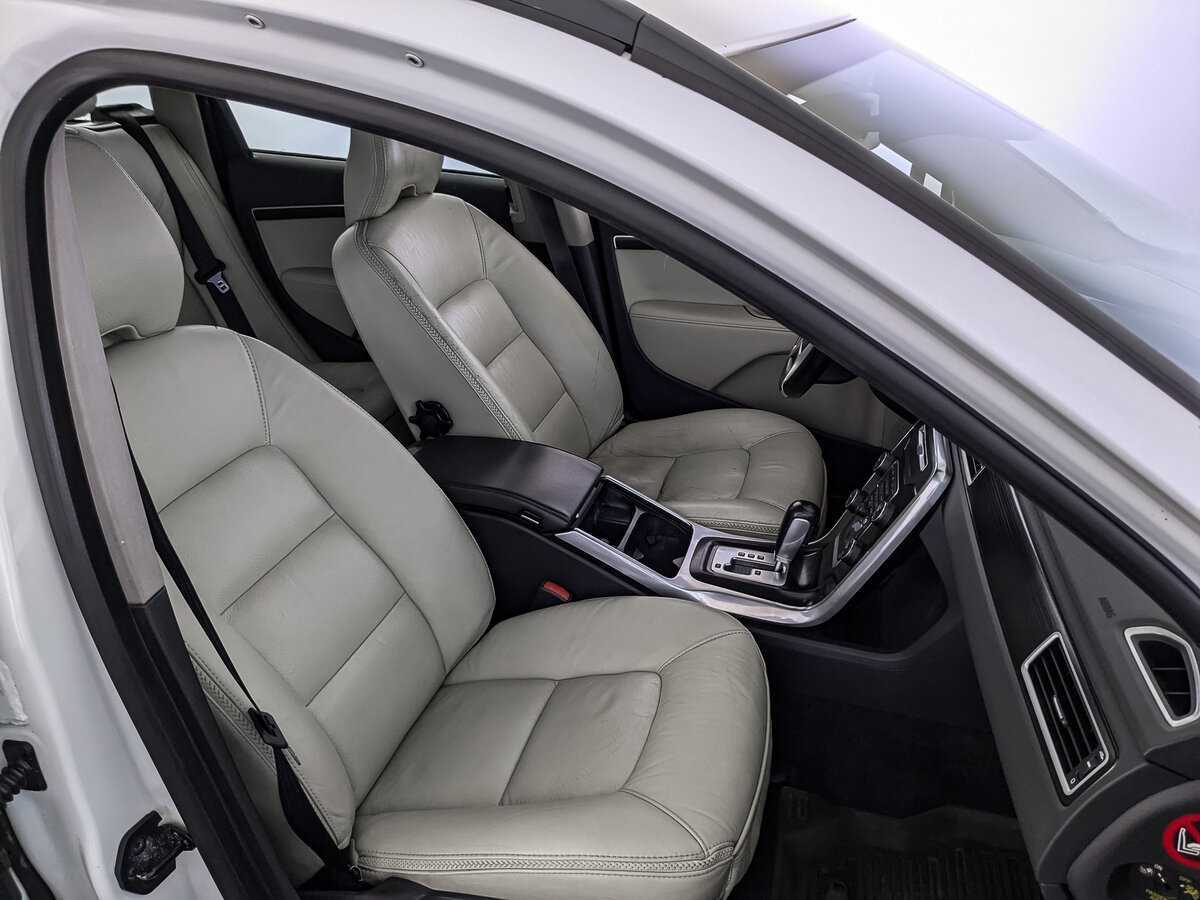 Volvo XC70, 2012 Фото №20