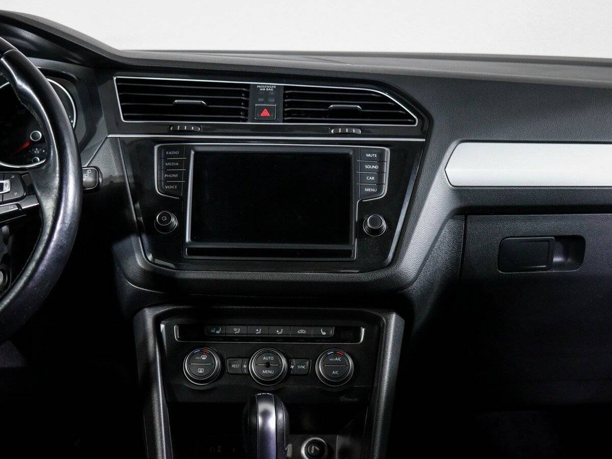 Volkswagen Tiguan, 2017 Фото №13