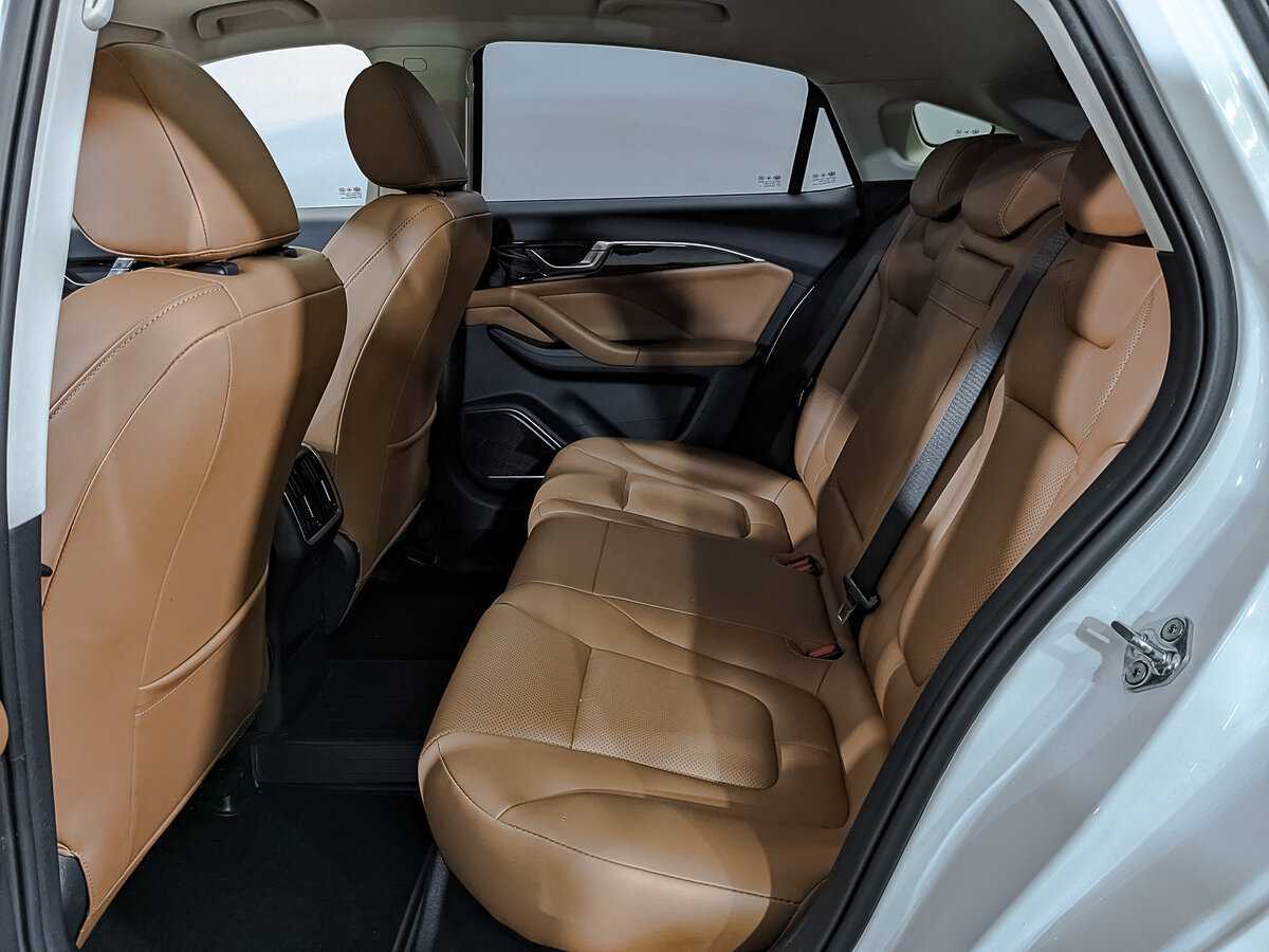 FAW Bestune B70, 2023 Фото №17