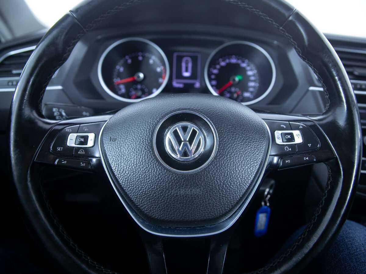 Volkswagen Tiguan, 2018 Фото №13