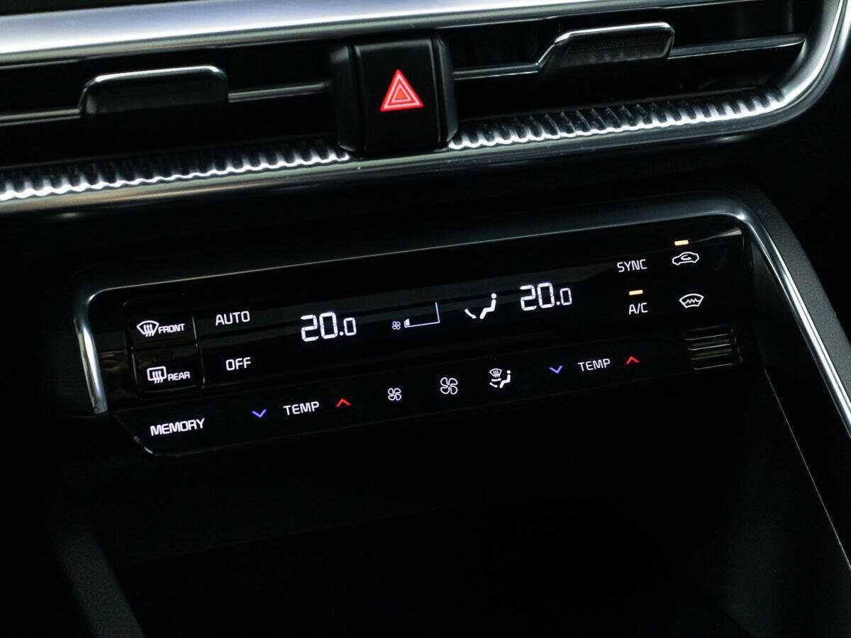 Kia K5, 2020 Фото №23