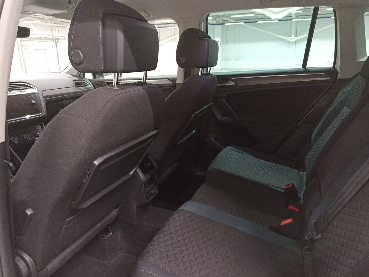 Volkswagen Tiguan, 2020 Фото №12