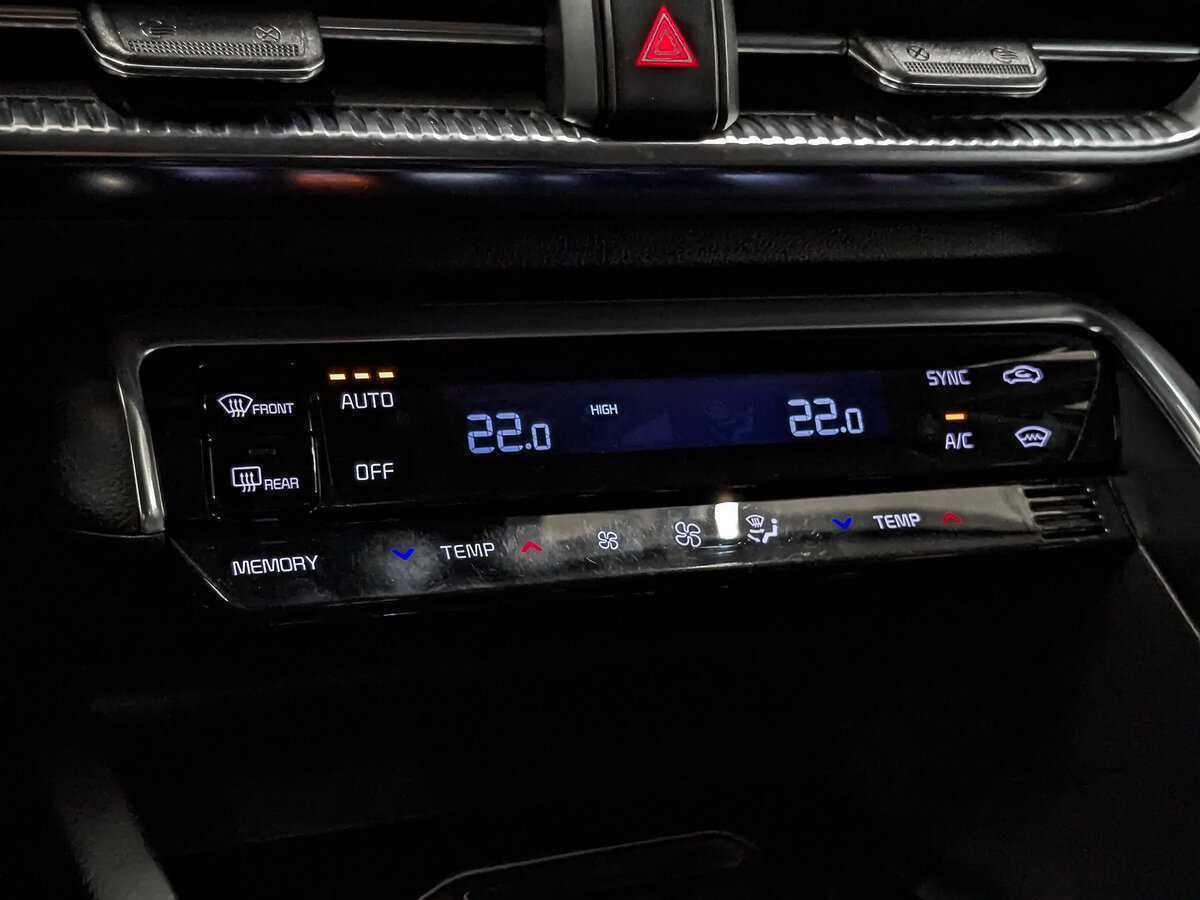 Kia K5, 2022 Фото №19