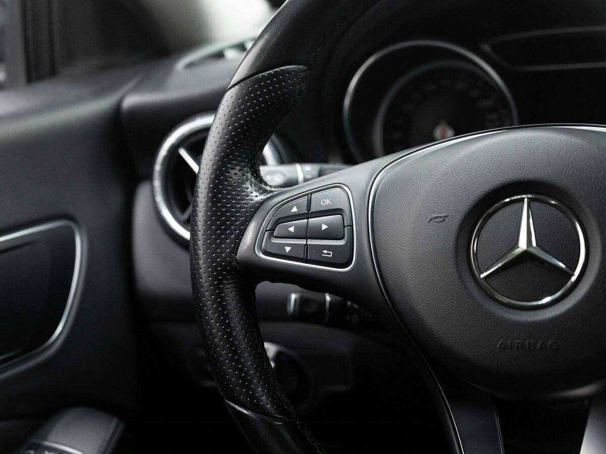 Mercedes-Benz CLA 200, 2018 Фото №15