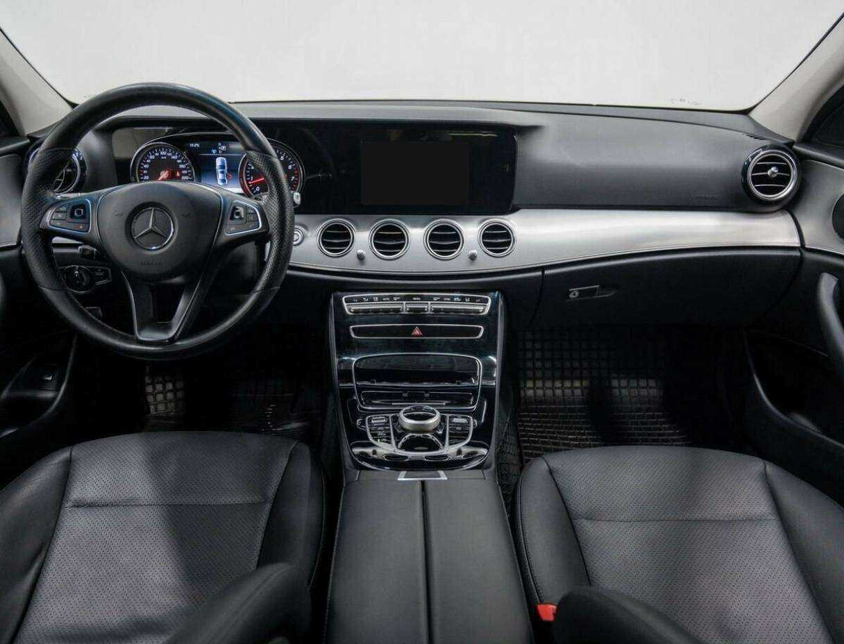 Mercedes-Benz E-Класс 200, 2017 Фото №10