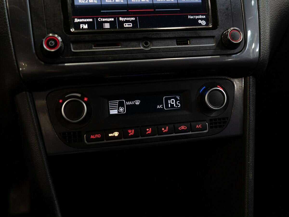 Volkswagen Polo, 2019 Фото №12