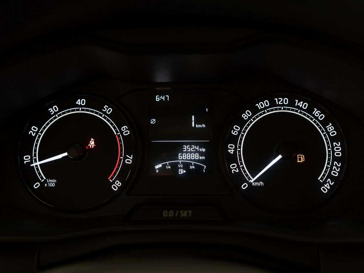 Skoda Rapid, 2021 Фото №13