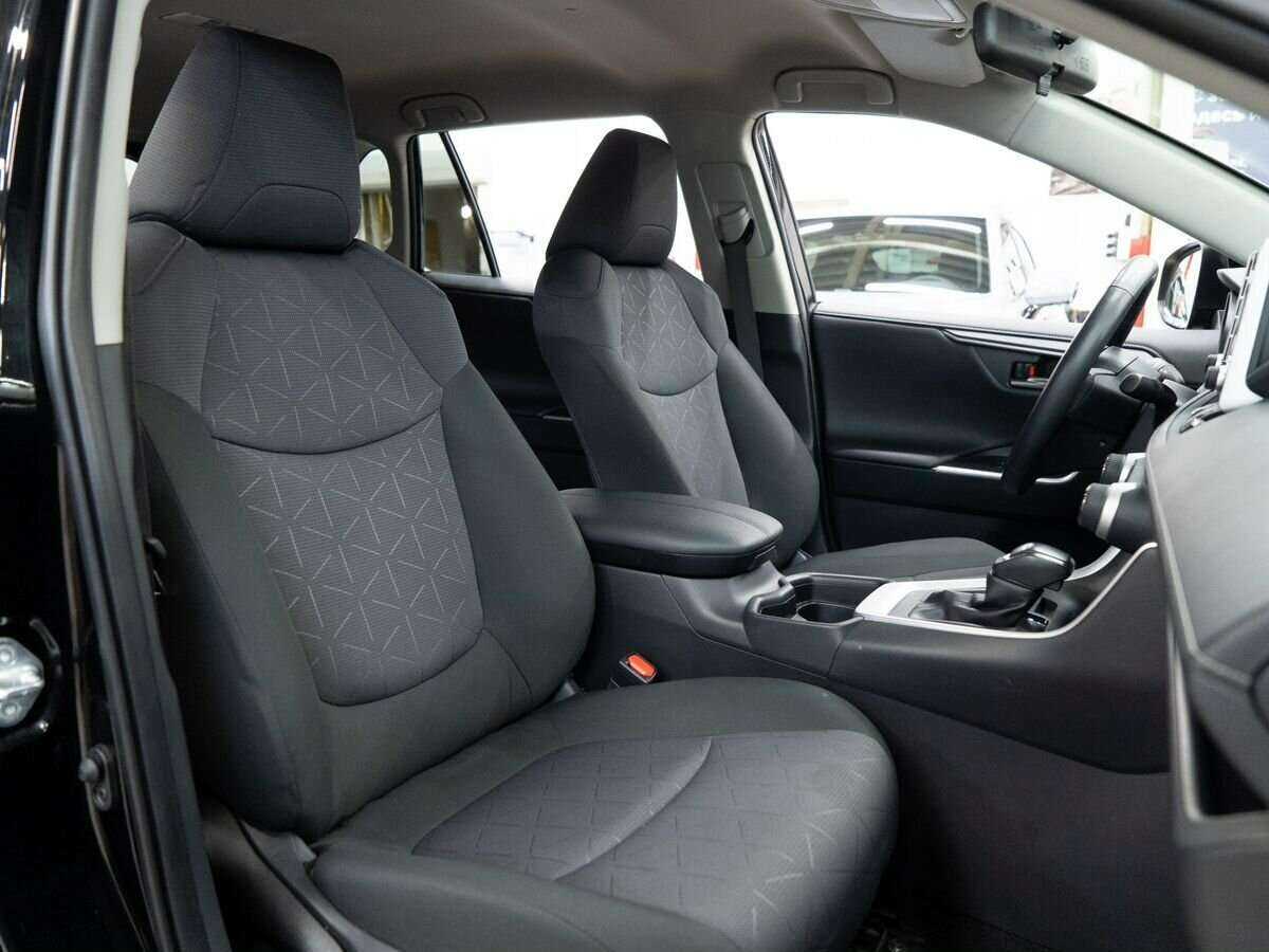 Toyota RAV4, 2019 Фото №10