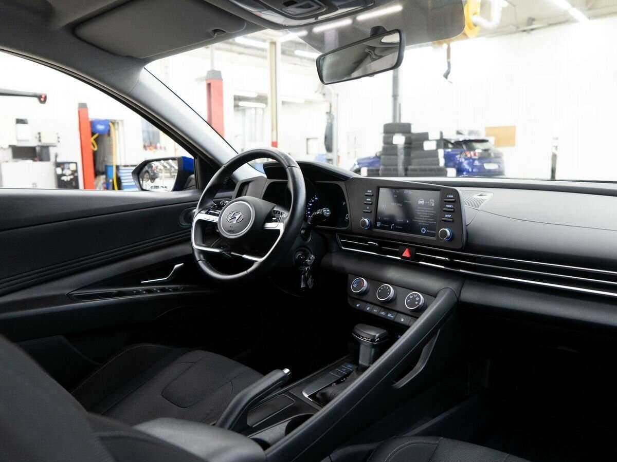 Hyundai Elantra, 2021 Фото №16