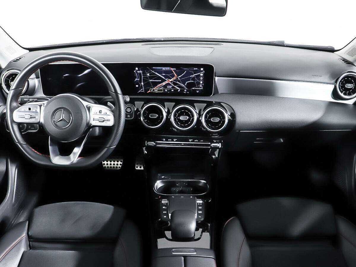 Mercedes-Benz A-Класс 200, 2019 Фото №11