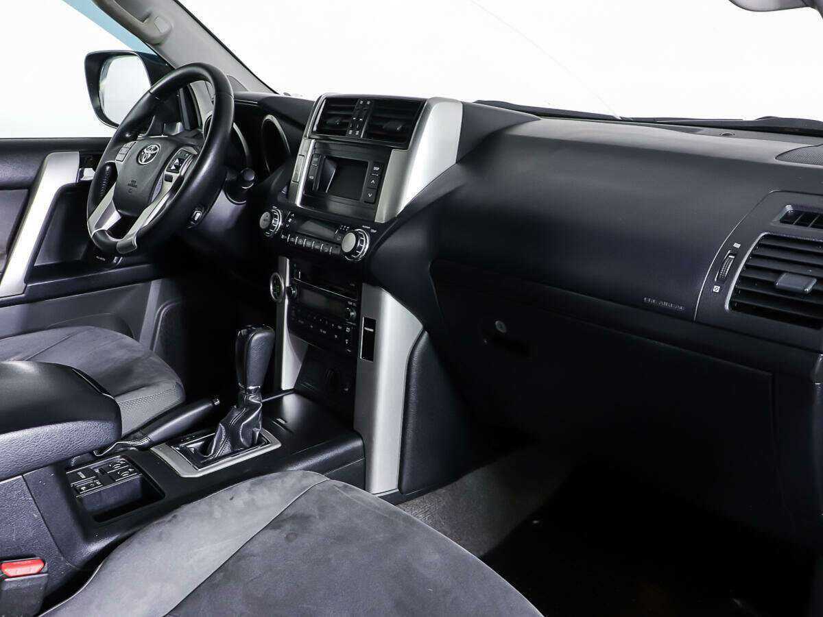 Toyota Land Cruiser Prado, 2012 Фото №9