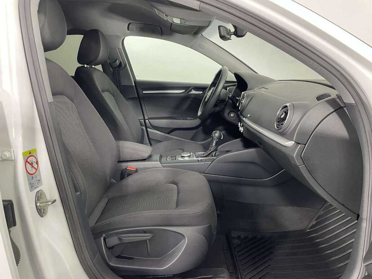 Audi A3, 2018 Фото №14
