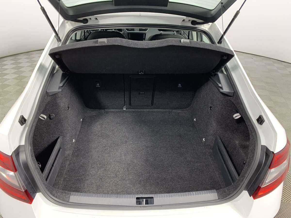 Skoda Octavia, 2018 Фото №9