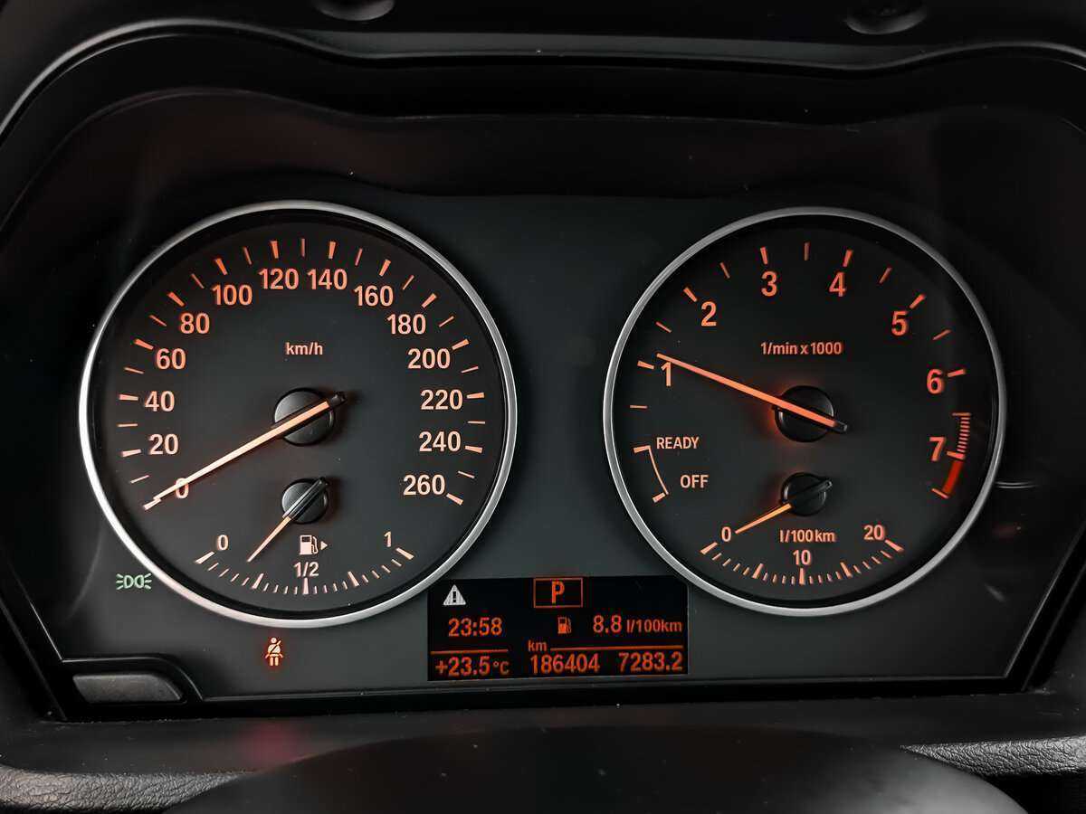 BMW X1 20i xDrive, 2015 Фото №16