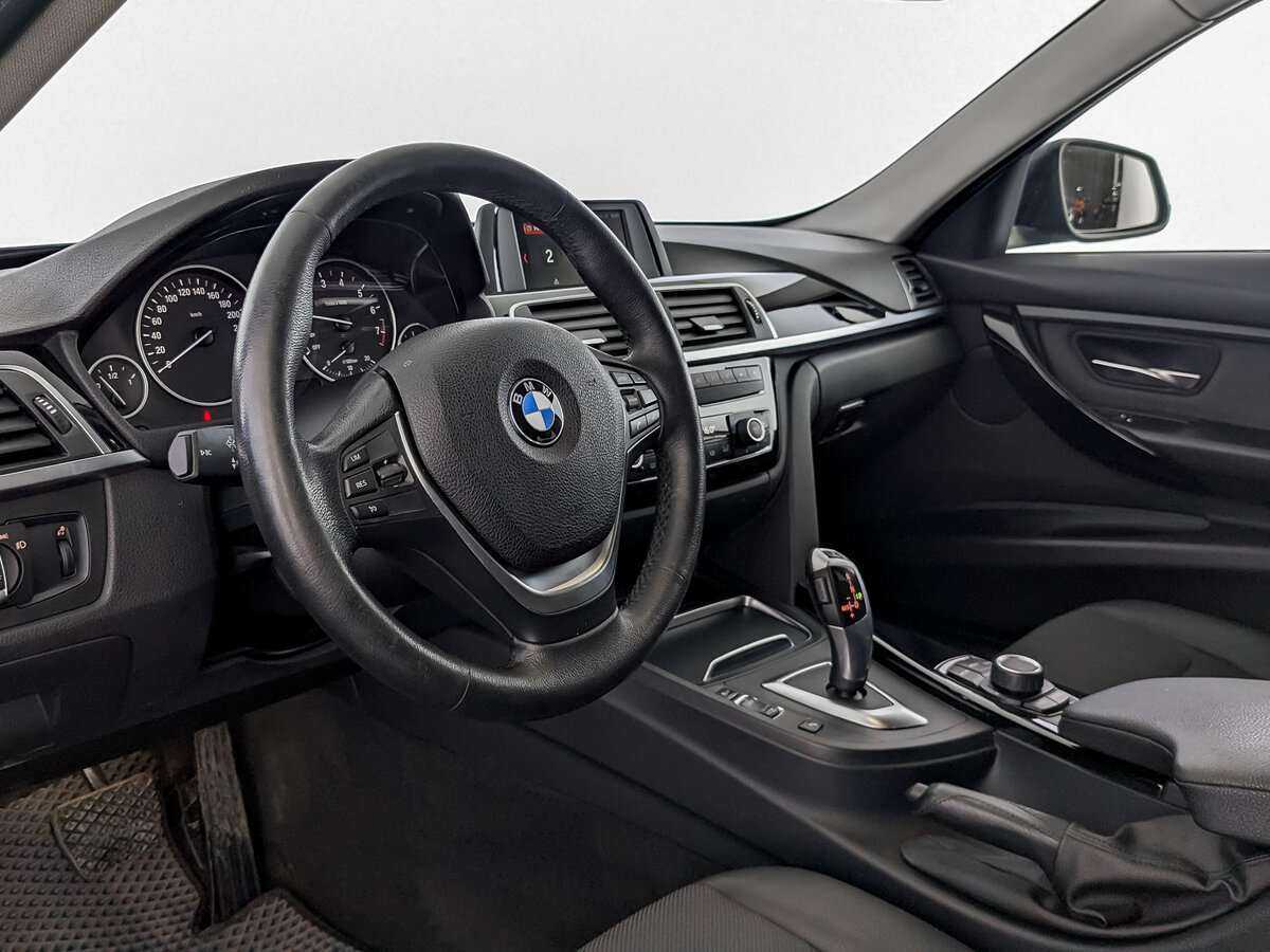 BMW 3 серии 318i, 2018 Фото №14