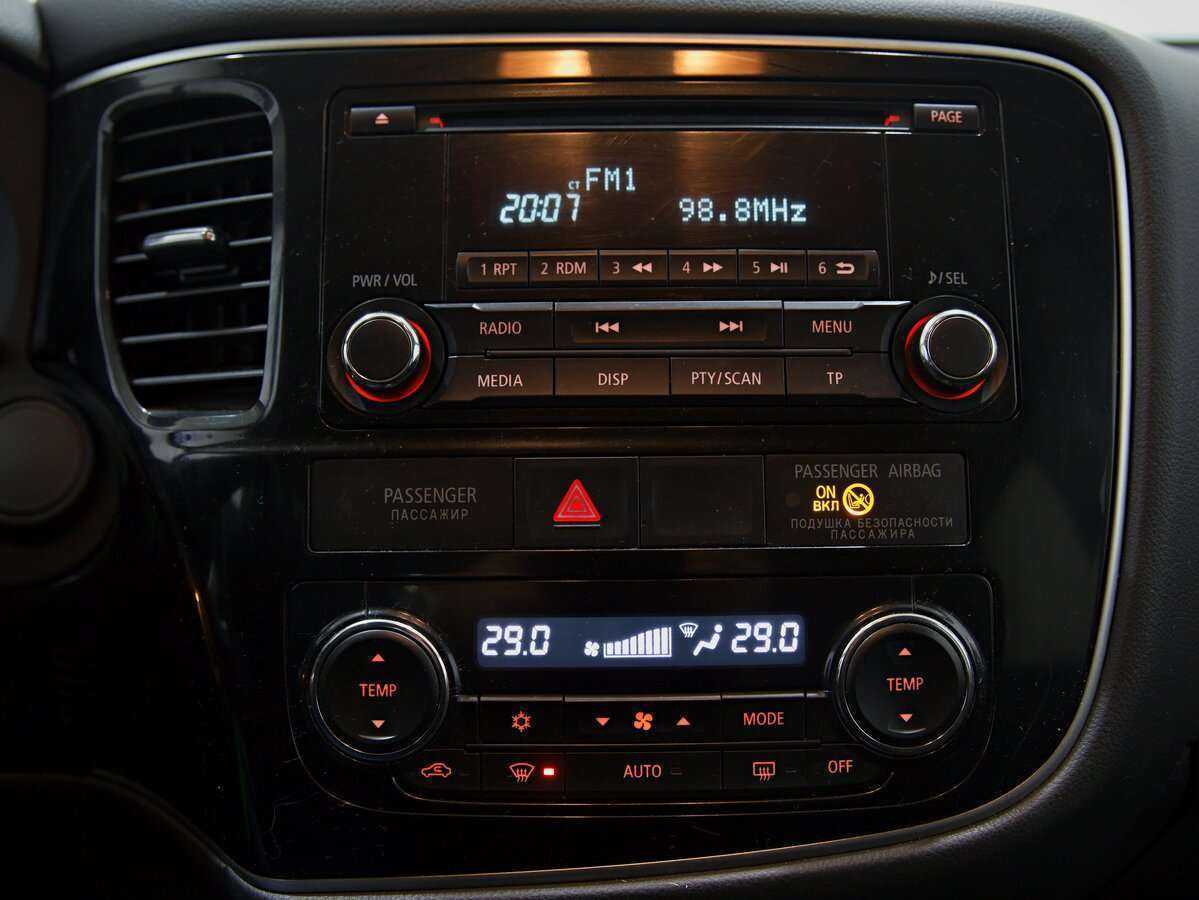 Mitsubishi Outlander, 2013 Фото №8