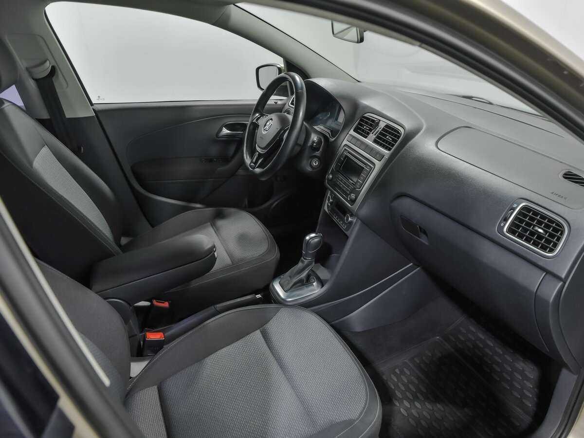 Volkswagen Polo, 2015 Фото №13