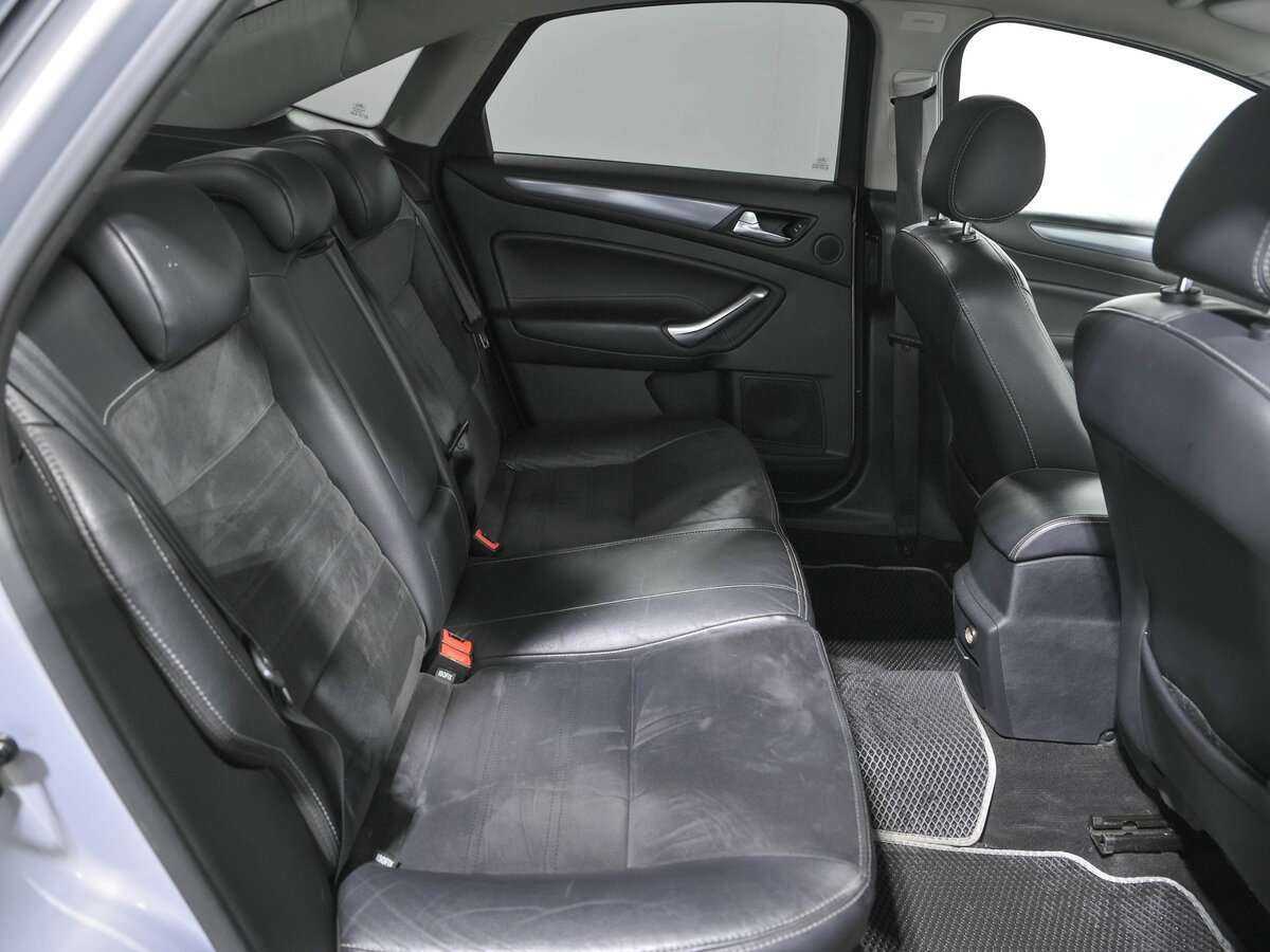 Ford Mondeo, 2012 Фото №15