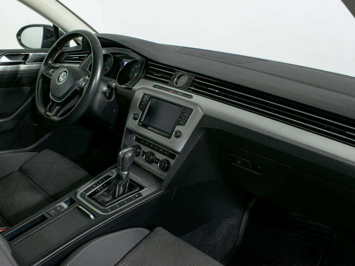 Volkswagen Passat, 2017 - 86 554 км. | Фото №7