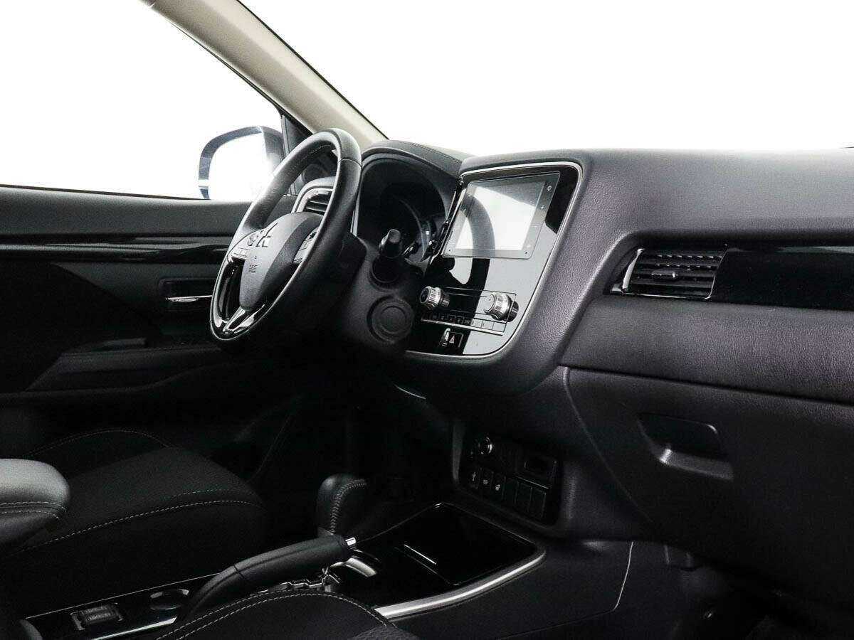 Mitsubishi Outlander, 2021 - 89 929 км. | Фото №6
