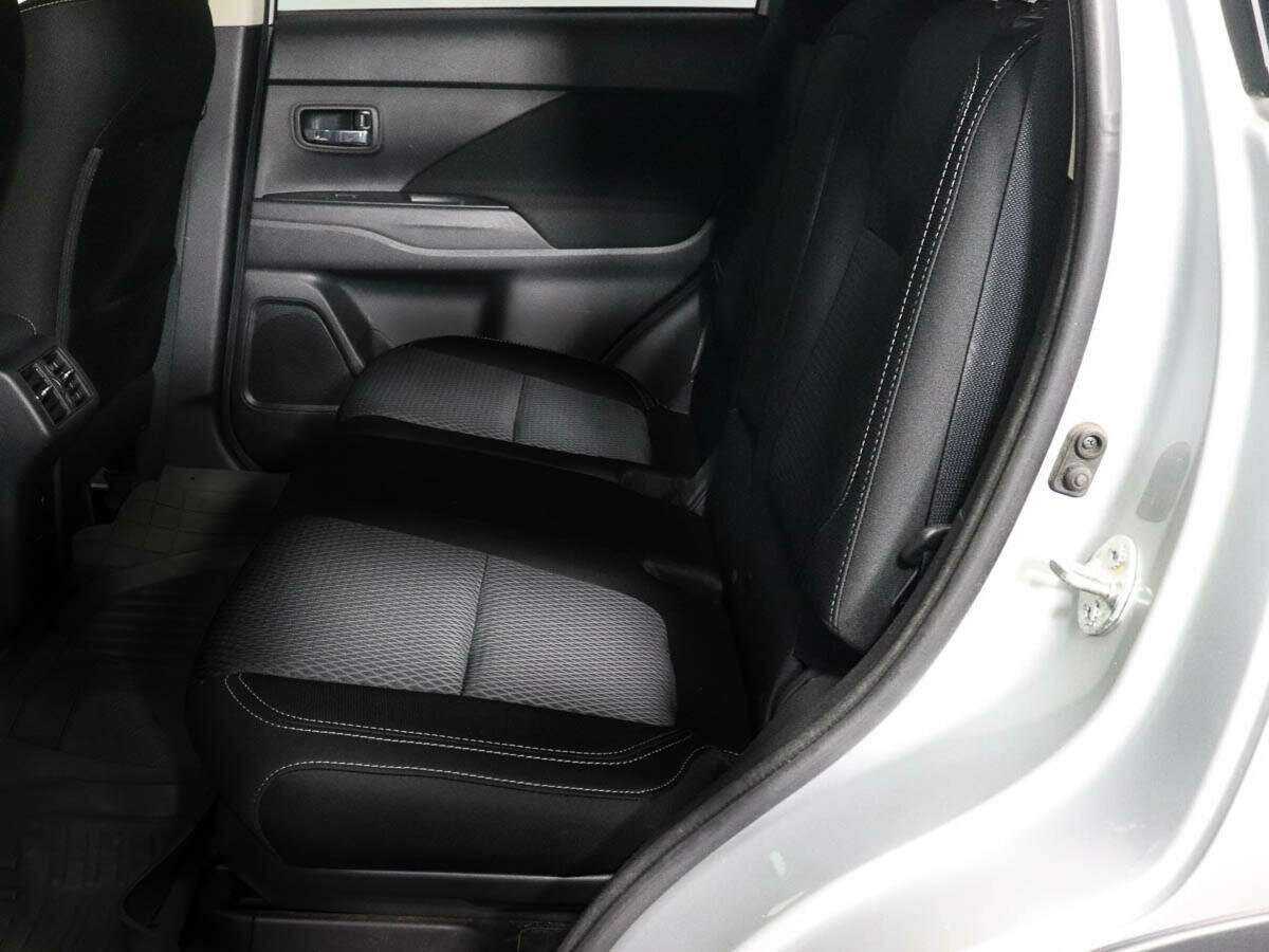 Mitsubishi Outlander, 2019 - 115 921 км. | Фото №8