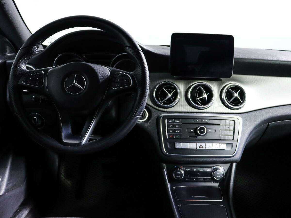 Mercedes-Benz CLA 250, 2016 Фото №11