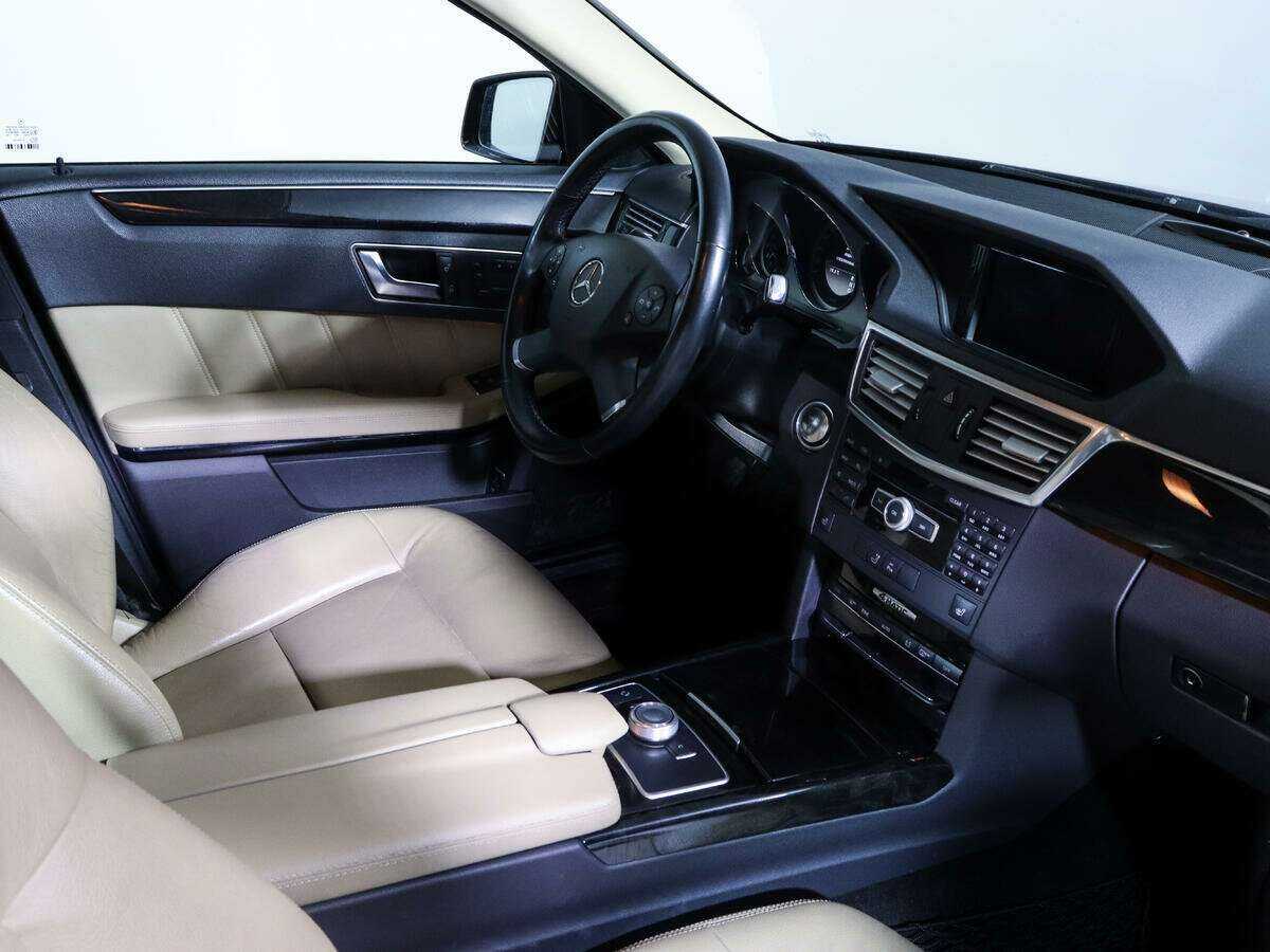 Mercedes-Benz E-Класс 350, 2012 Фото №8