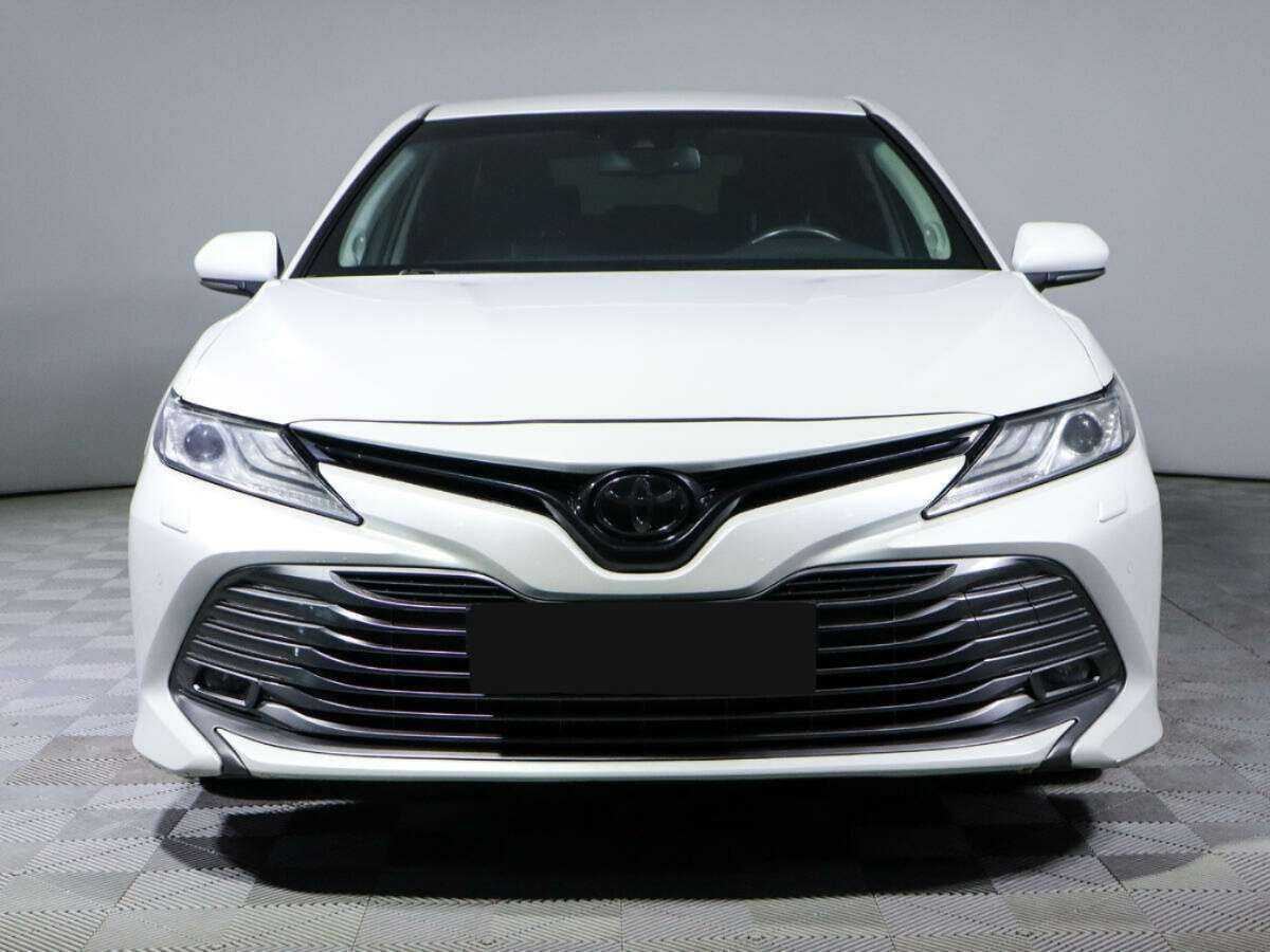 Toyota Camry, 2018 - 94 345 км. | Фото №2