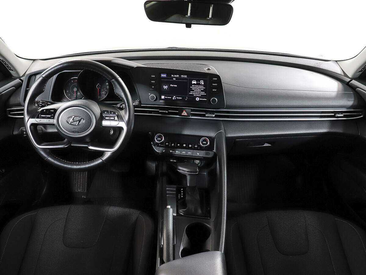 Hyundai Elantra, 2021 Фото №12