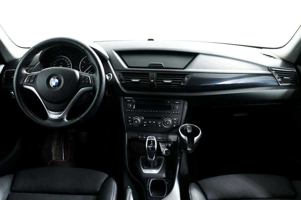 BMW X1 20i, 2013 Фото №11