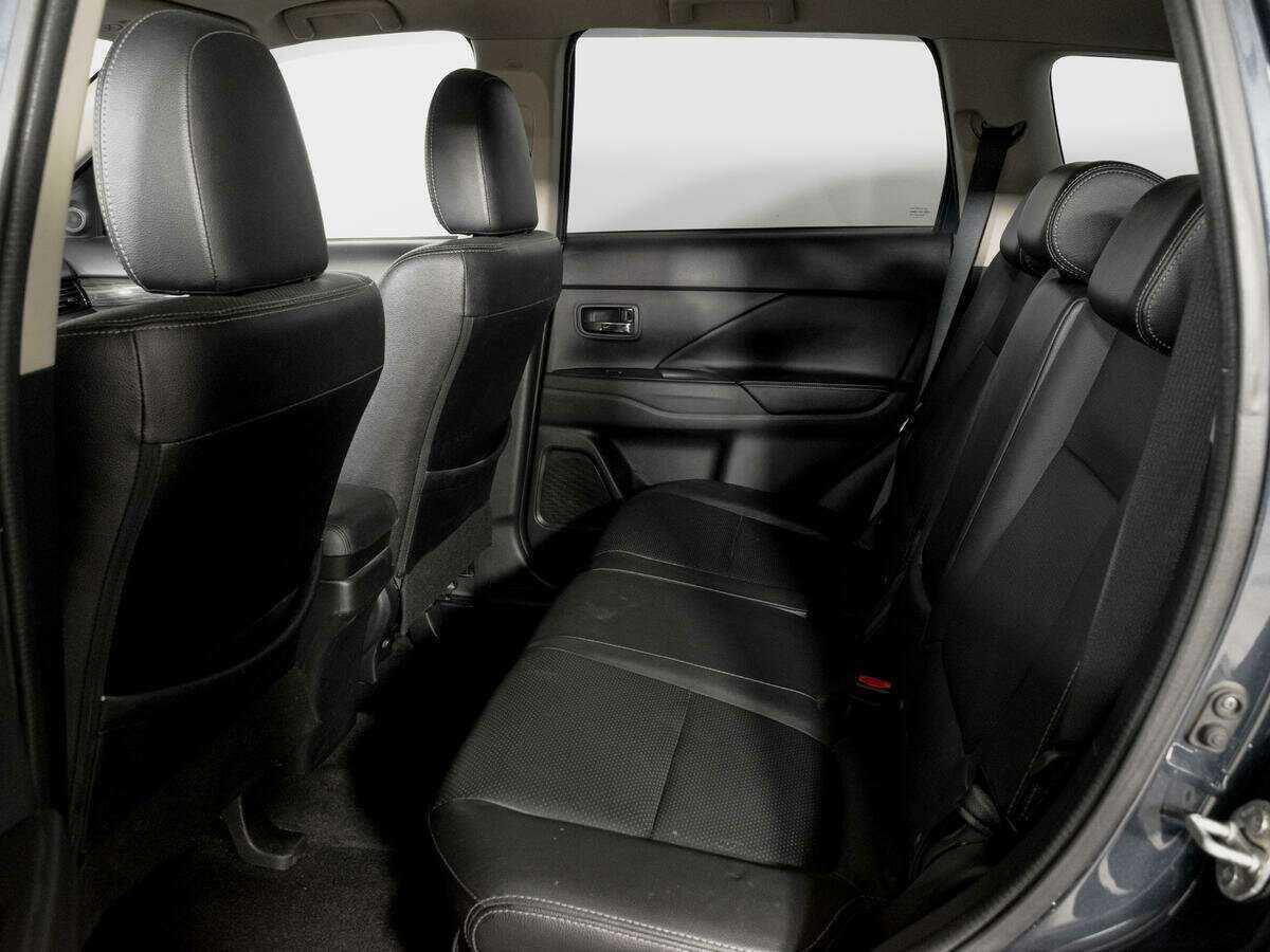 Mitsubishi Outlander, 2017 Фото №9