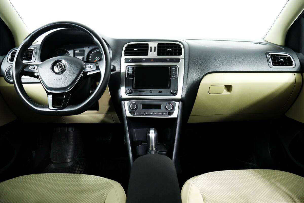 Volkswagen Polo, 2018 Фото №11