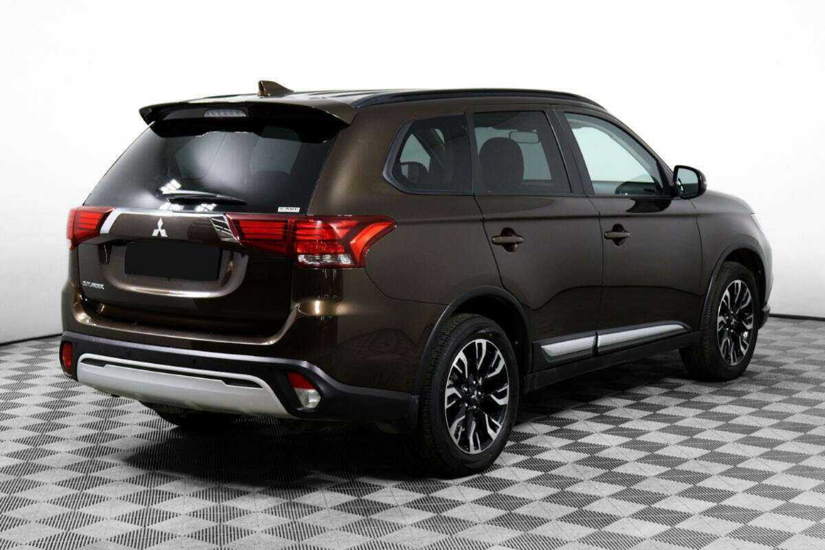 Mitsubishi Outlander, 2022 - 30 001 км. | Фото №5