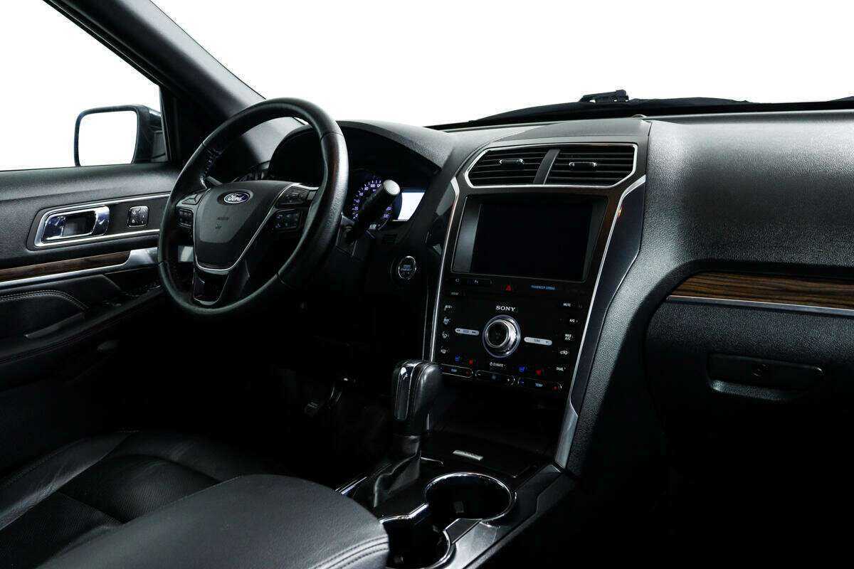 Ford Explorer, 2018 Фото №9