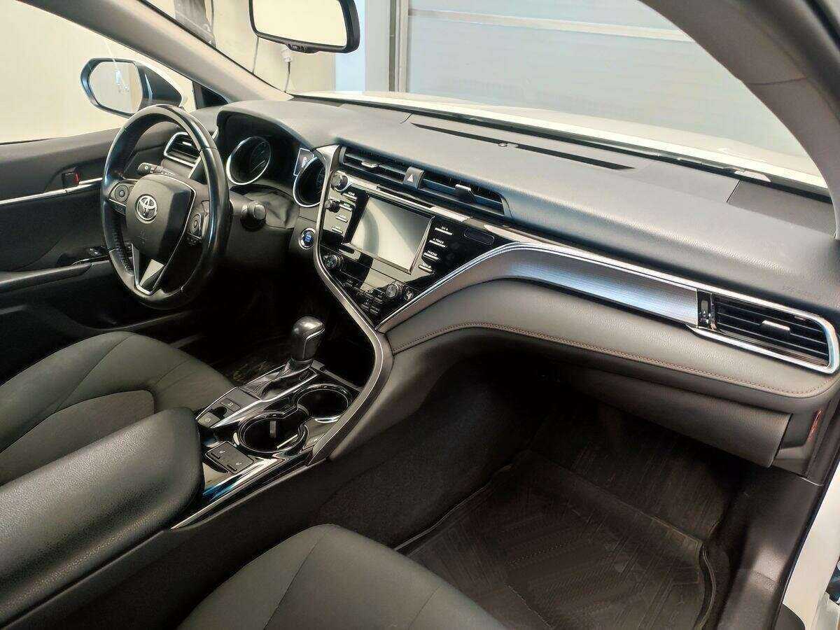 Toyota Camry, 2018 - 68 281 км. | Фото №7