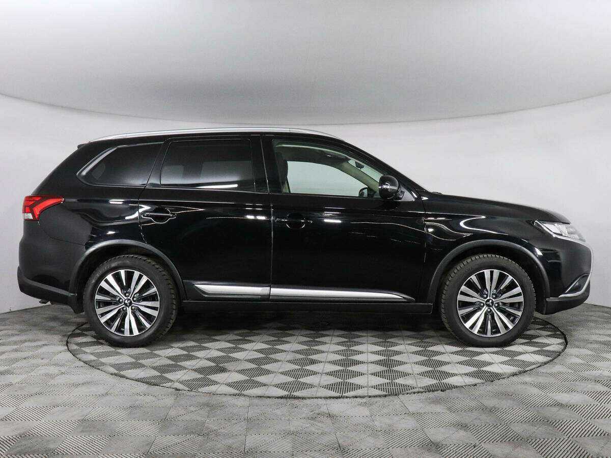 Mitsubishi Outlander, 2018 - 99 300 км. | Фото №4