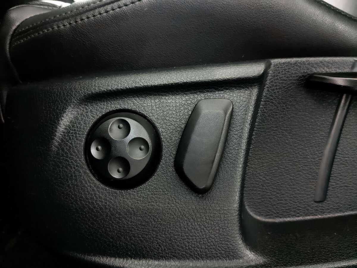 Volkswagen Passat CC, 2013 Фото №19