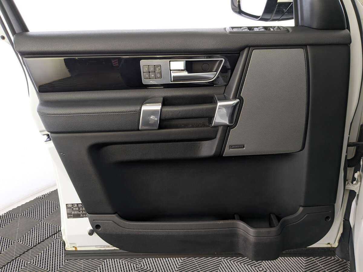 Land Rover Discovery, 2015 Фото №12