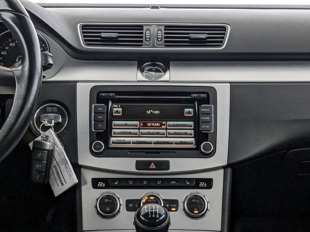 Volkswagen Passat CC, 2012 Фото №13