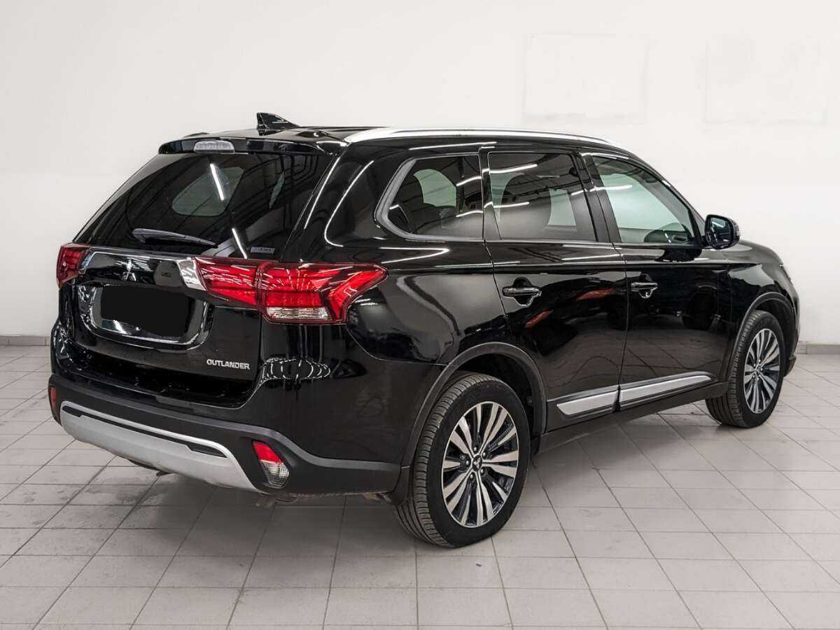 Mitsubishi Outlander, 2020 - 158 018 км. | Фото №5