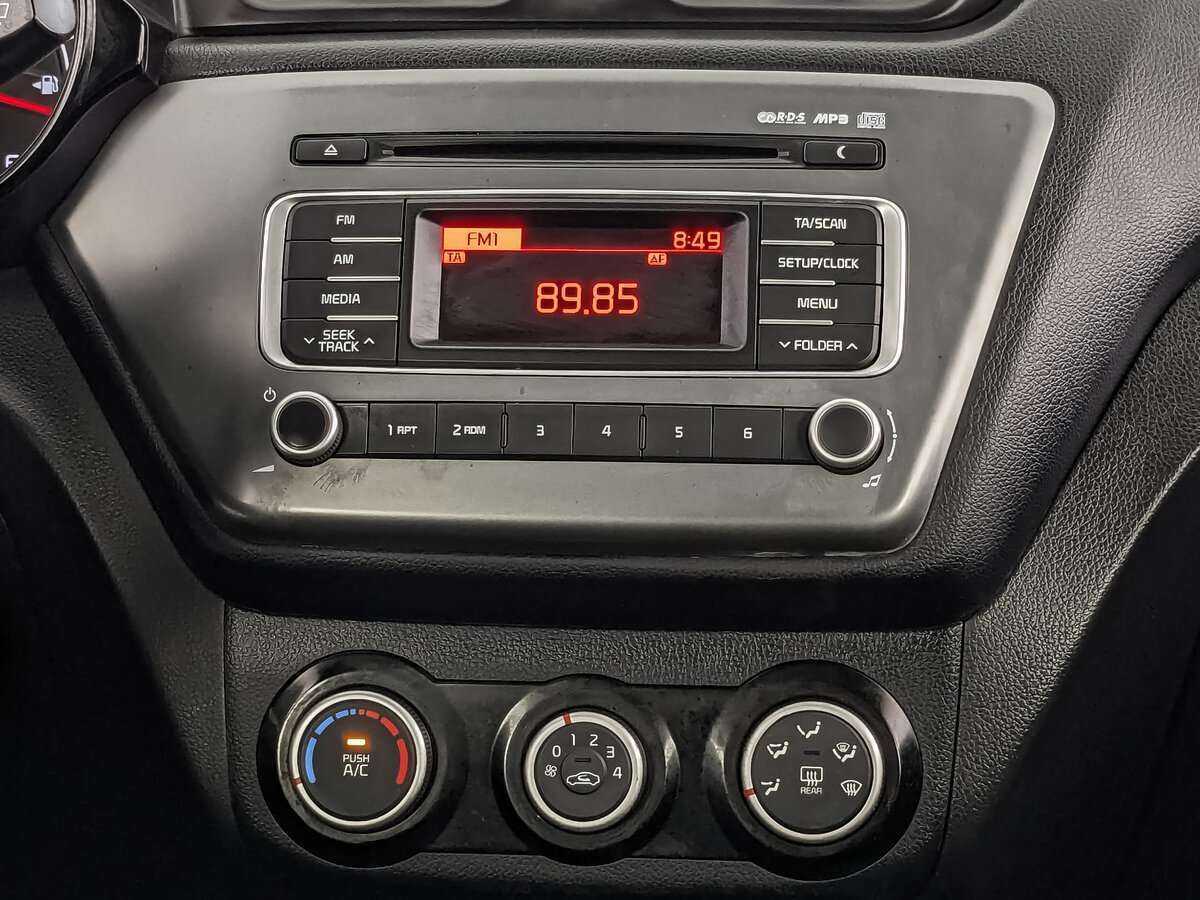 Kia Rio, 2017 Фото №12