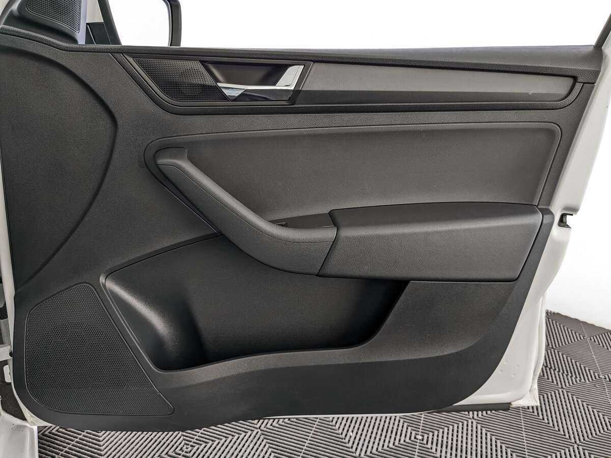 Skoda Rapid, 2018 Фото №21