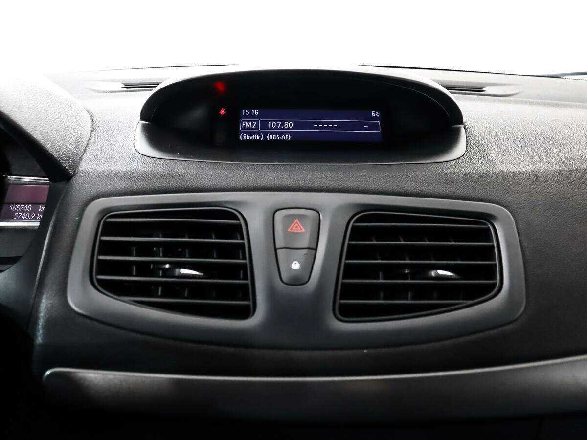 Renault Fluence, 2013 Фото №13