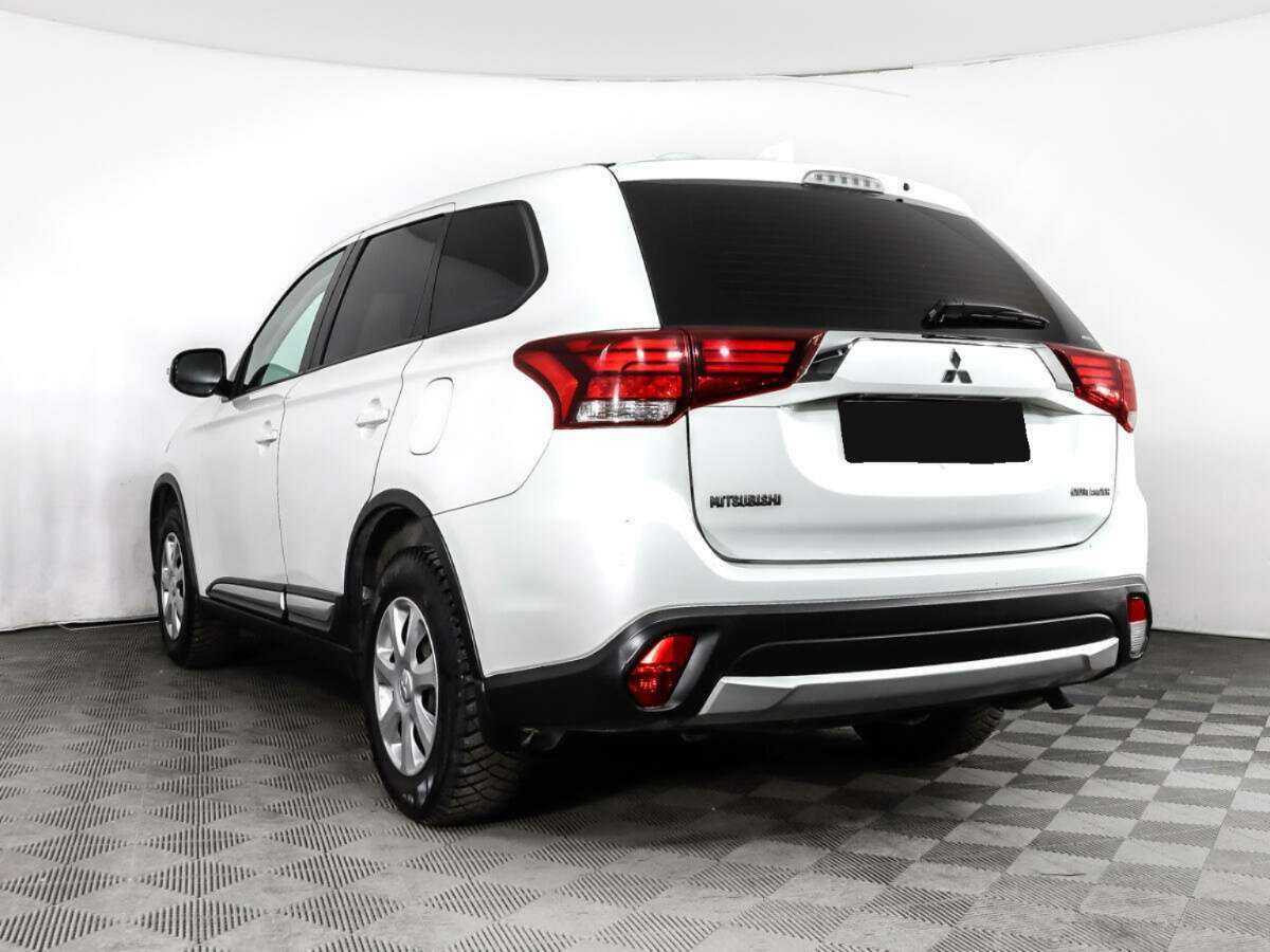 Mitsubishi Outlander, 2018 - 92 560 км. | Фото №7