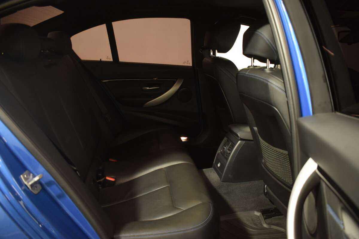 BMW 3 серии 320i xDrive, 2018 Фото №14