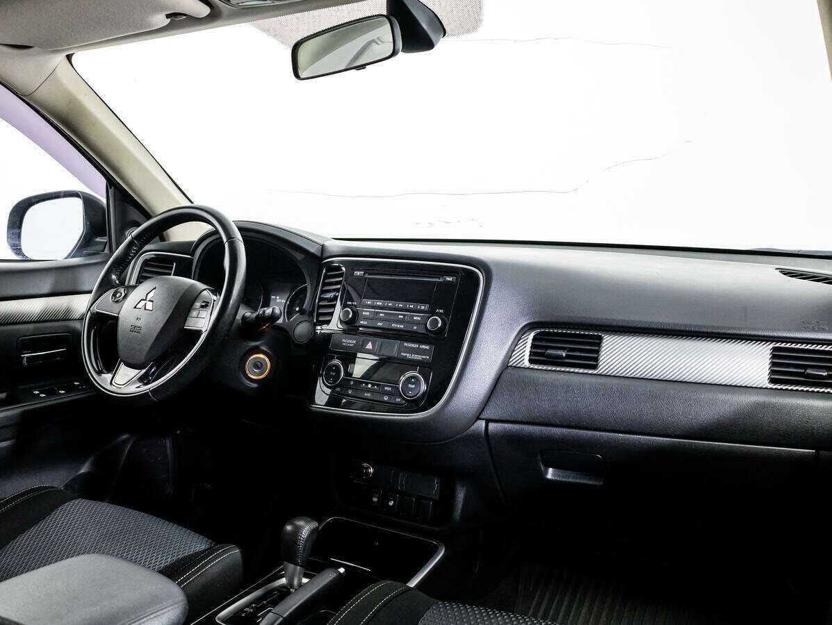 Mitsubishi Outlander, 2017 - 85 340 км. | Фото №7