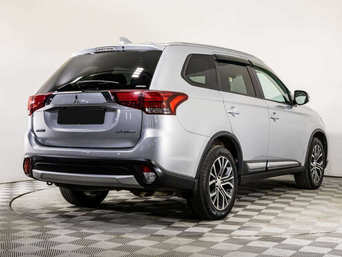 Mitsubishi Outlander, 2018 - 135 355 км. | Фото №5