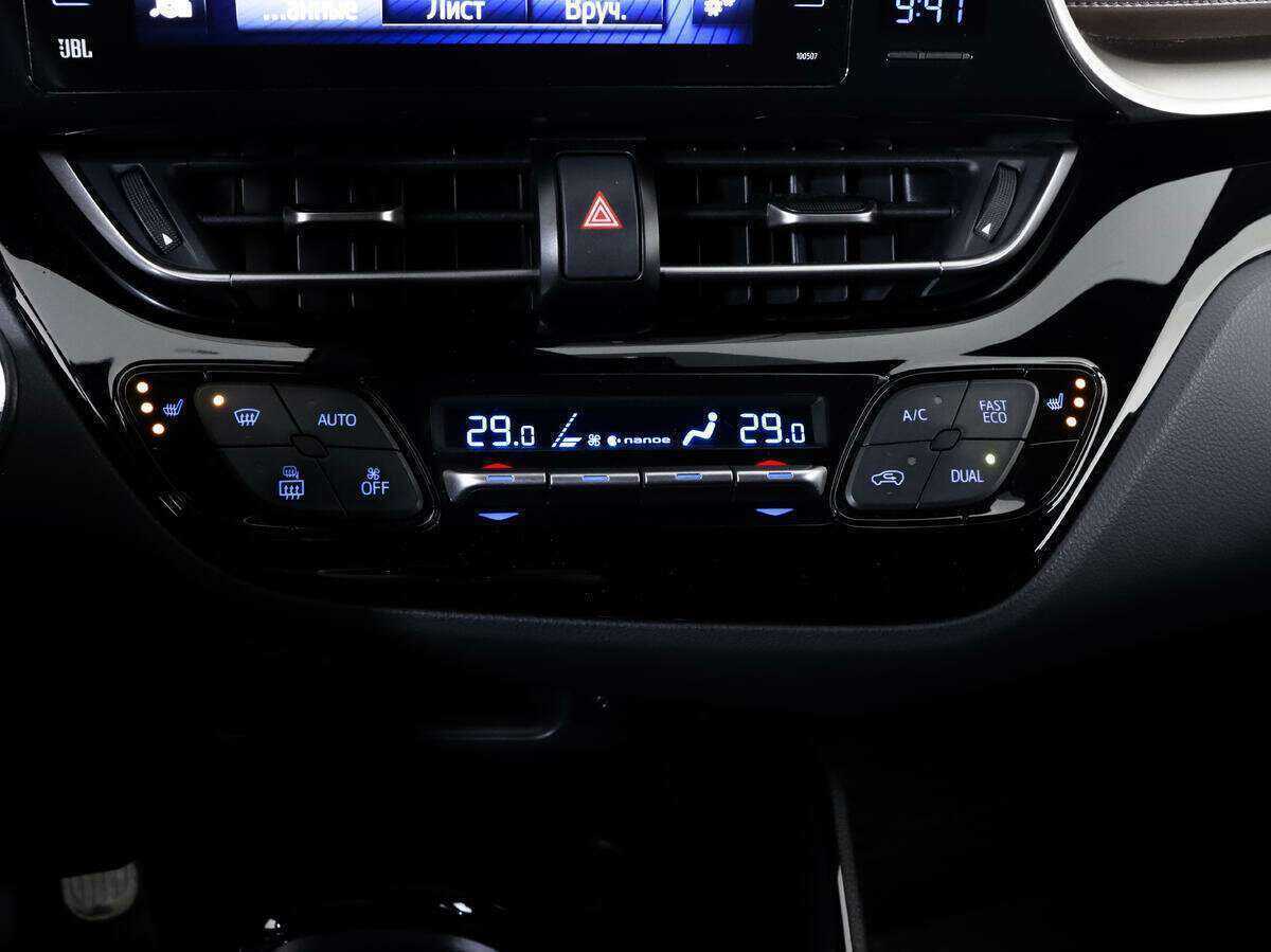 Toyota C-HR, 2018 Фото №24