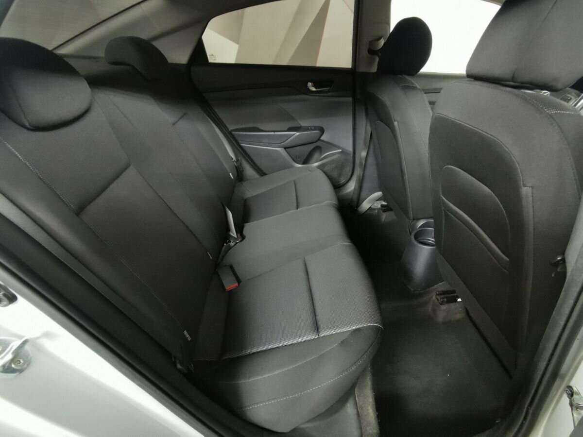 Hyundai Solaris, 2018 Фото №12